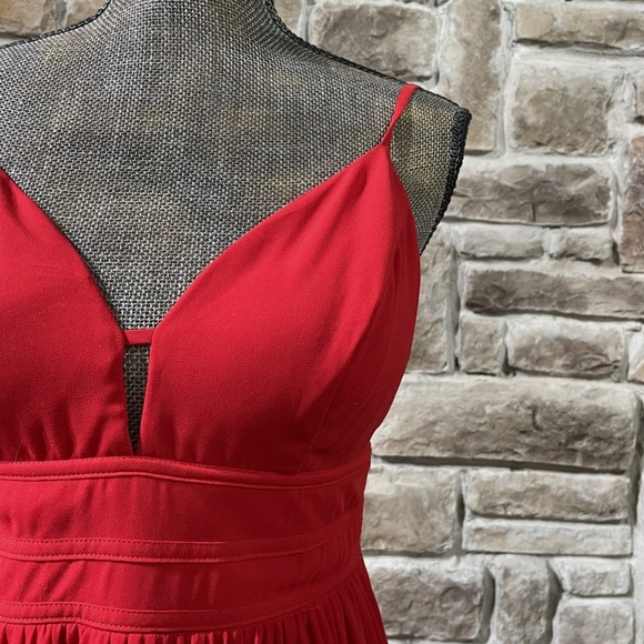 Red Banded Waist Chiffon Gown (size 3) - Picture 3 of 5